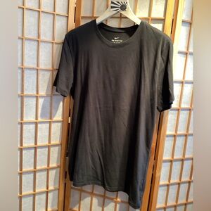 The Nike Tee Nike SB Short Sleeve Tee Men's Size Large